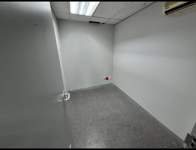 282M² OFFICE TO LET IN SUNNINGHILL